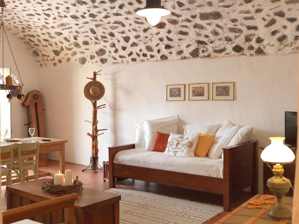 Afoura Houses By K&K Pyrgos Kallistis Room photo